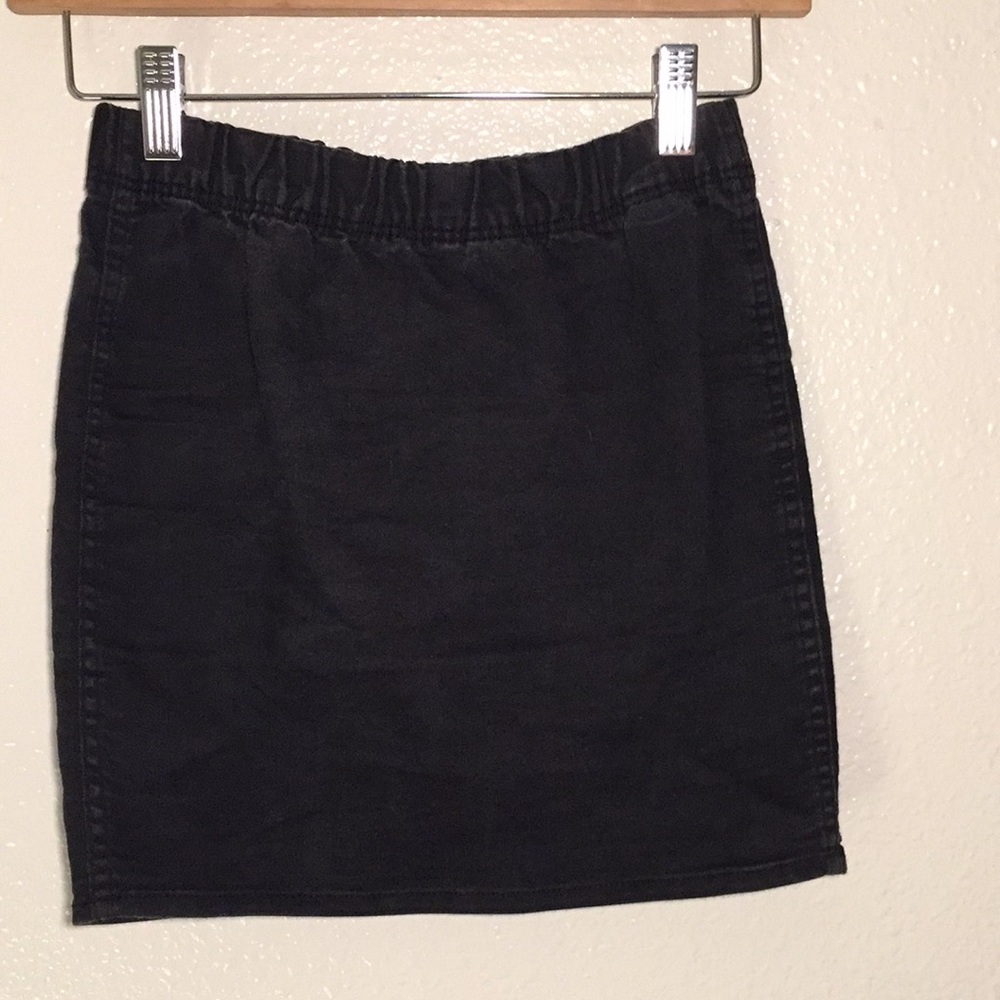 3 Black mini skirts for 5$
